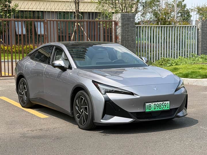BAIC Arcfox Alpha S5, 2025 — фото 2 из 9