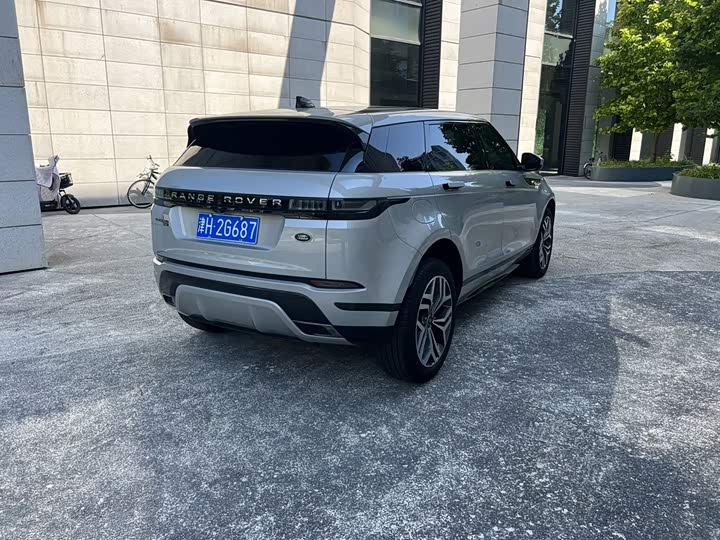 Land Rover Range Rover Evoque L Hybrid, 2022 — фото 4 из 9