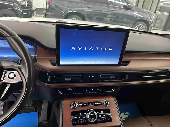 Lincoln Aviator, 2022 — фото 9 из 9