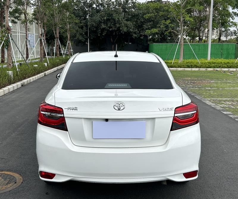Toyota Vios, 2023 — фото 5 из 10