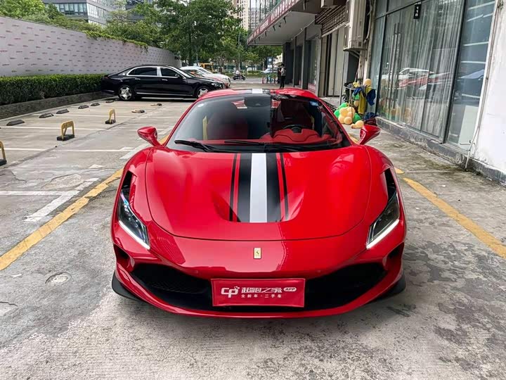 Ferrari F8, 2022 — фото 2 из 9