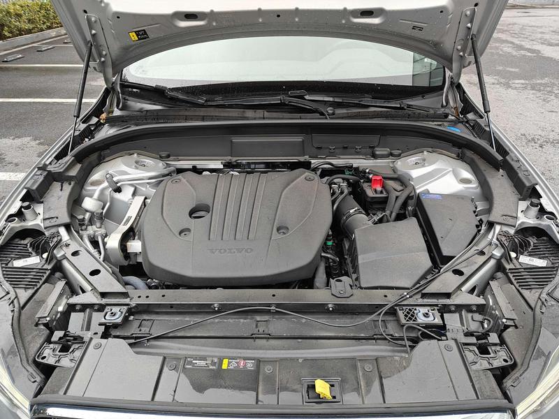Volvo XC60, 2024 — фото 10 из 12