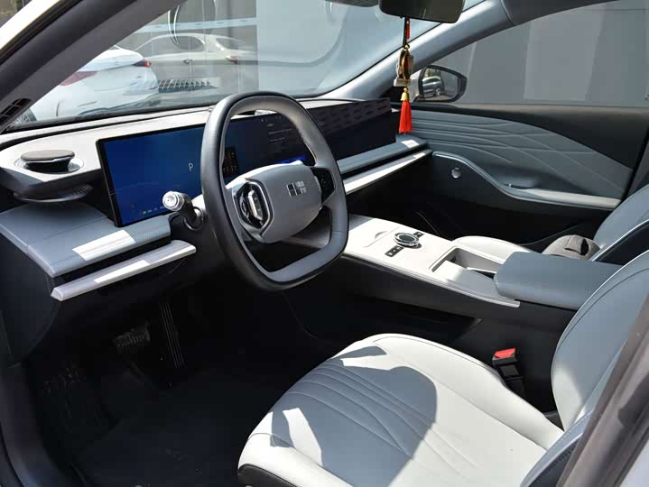 Geely Galaxy E8, 2024 — фото 7 из 9