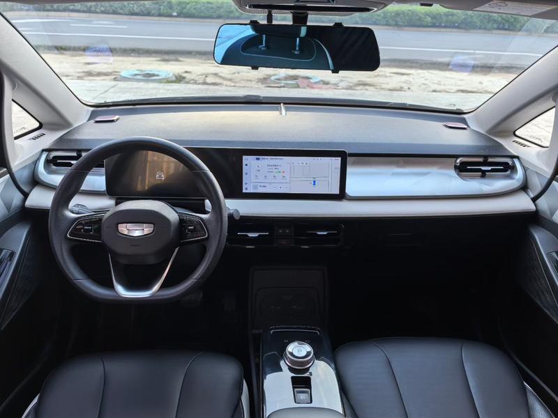 Geely Geometry E Firefly, 2022 — фото 7 из 10