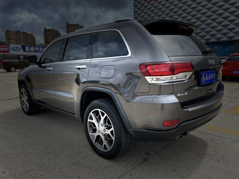 Jeep Grand Cherokee, 2022 — фото 4 из 12