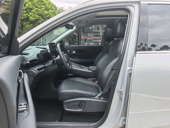 Geely Galaxy E5, 2024 — фото 8 из 9