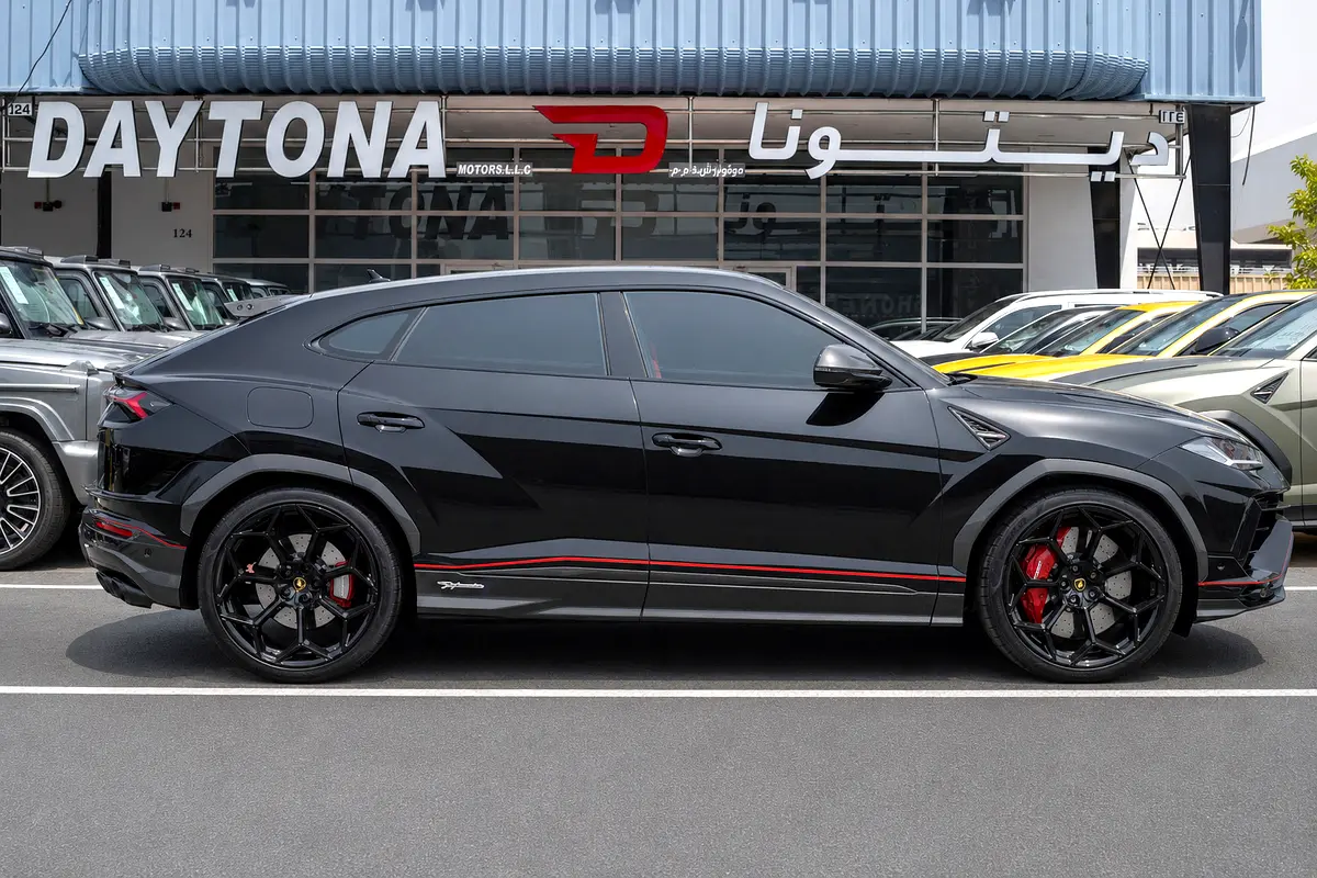 Lamborghini Urus, 2024 — фото 7 из 10