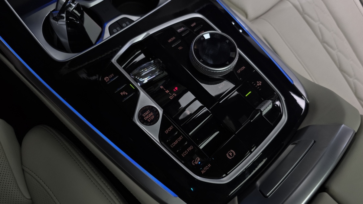 BMW X7, 2023 — фото 9 из 12