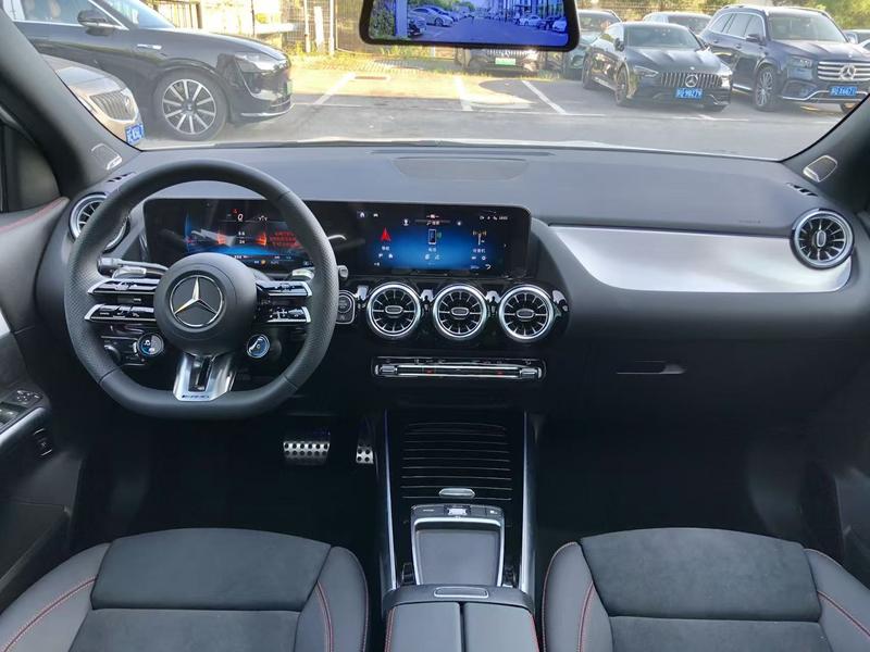 Mercedes-Benz GLA-Class AMG, 2025 — фото 7 из 10