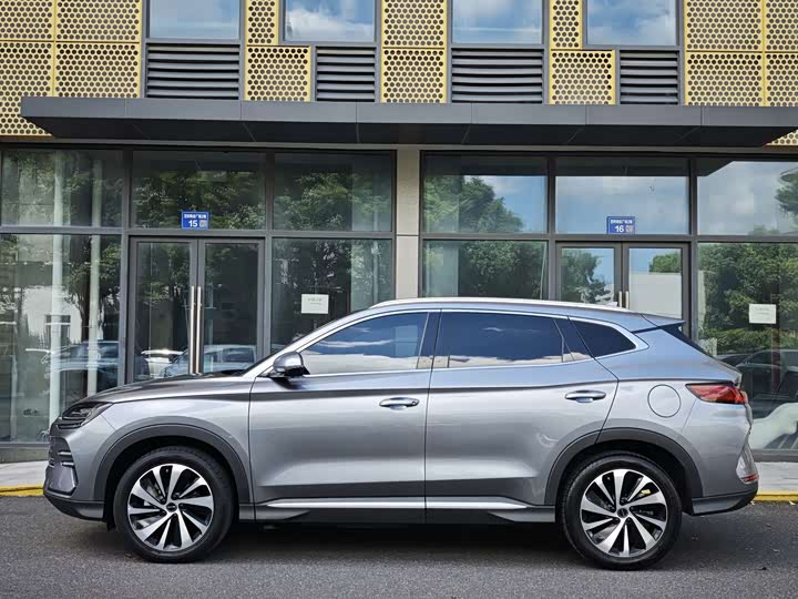 BYD Song Plus Hybrid/EV, 2024 — фото 3 из 9