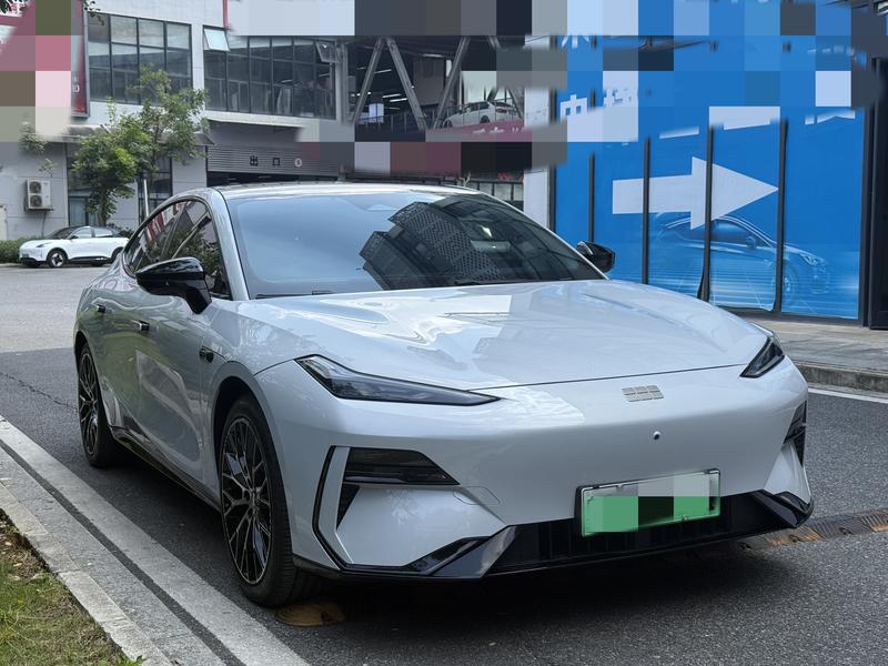 Geely Galaxy E8, 2024 — фото 3 из 11