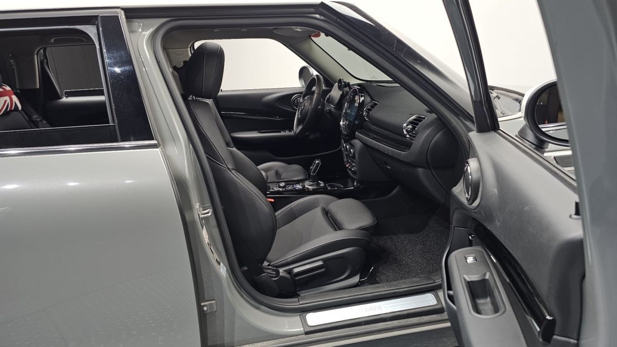 Mini Clubman, 2022 — фото 10 из 12