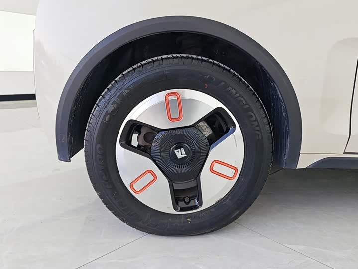 Baojun KiWi EV, 2022 — фото 6 из 9