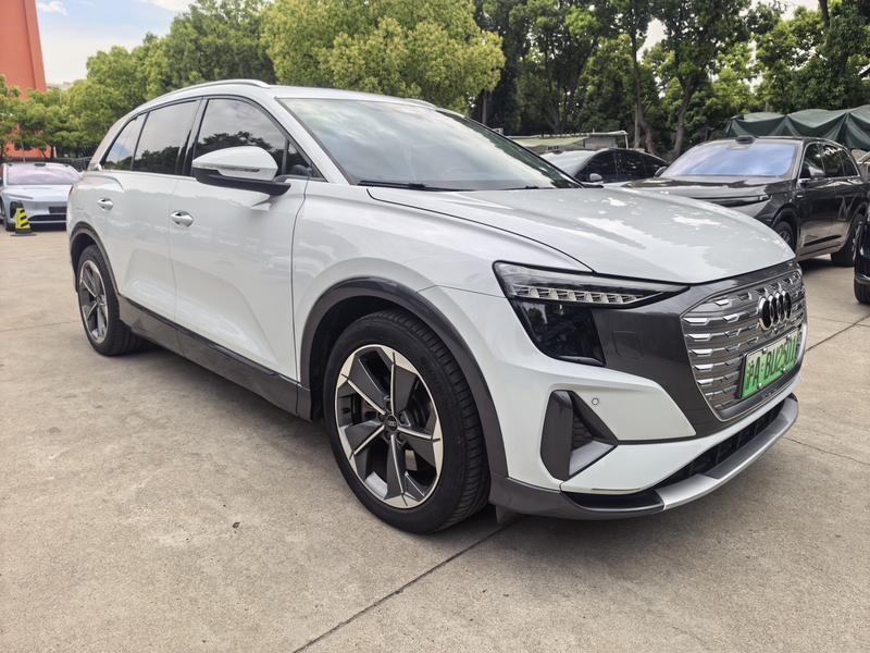 Audi Q5 e-tron, 2023 — фото 3 из 11