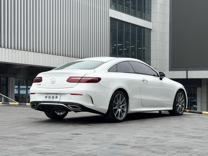 Mercedes-Benz E-Class, 2022 — фото 5 из 10