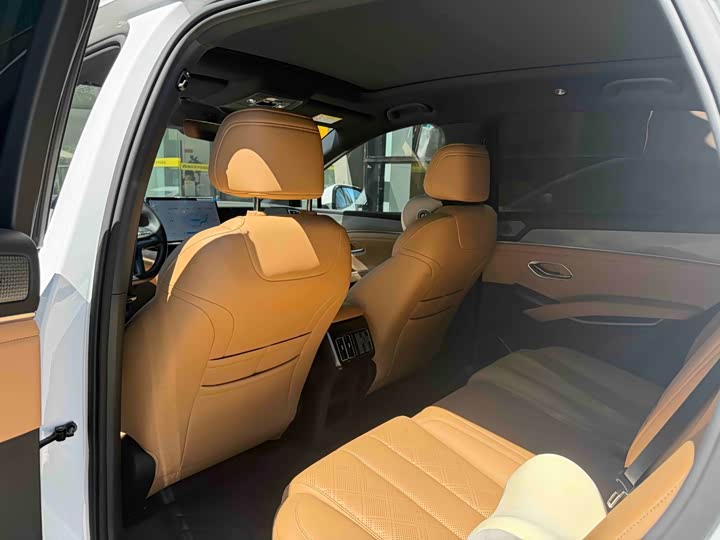 BYD Song L DM-i Hybrid, 2025 — фото 4 из 5
