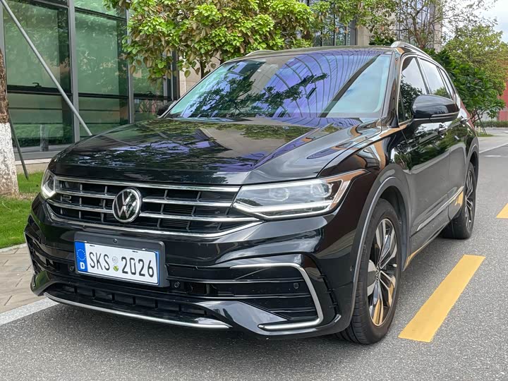 Volkswagen Tiguan L Pro, 2023 — купить в Орле под ключ