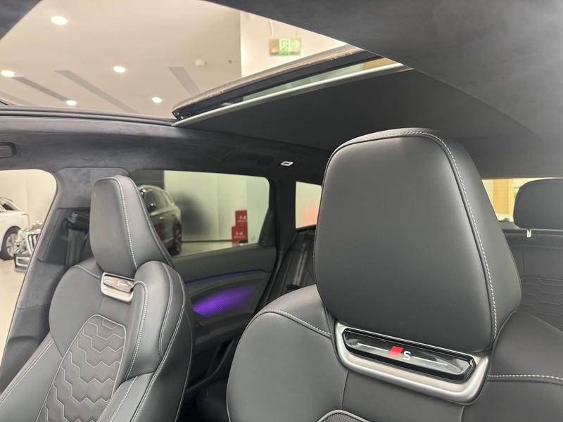 Audi Q6L e-tron, 2025 — фото 10 из 12