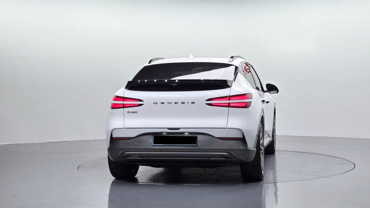 Genesis GV60, 2024 — фото 4 из 12
