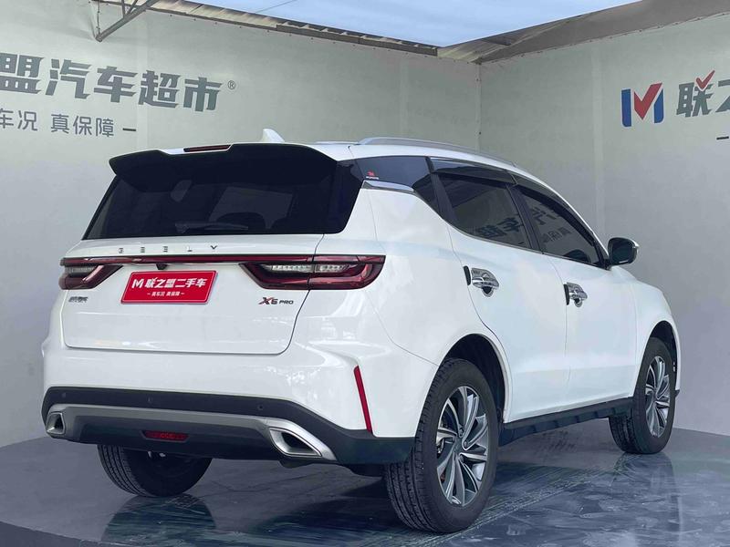 Geely Vision X6, 2022 — фото 7 из 12