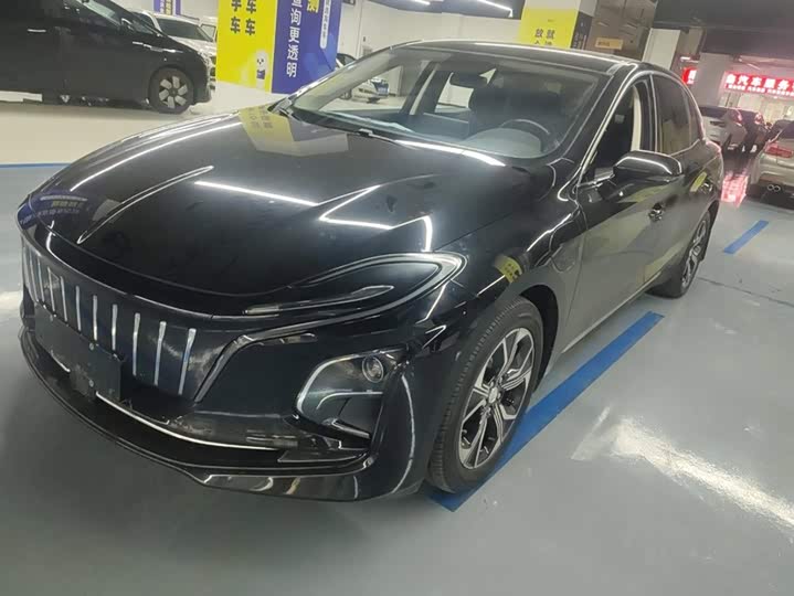 Hongqi E-QM5, 2023 — купить в Ульяновске под ключ