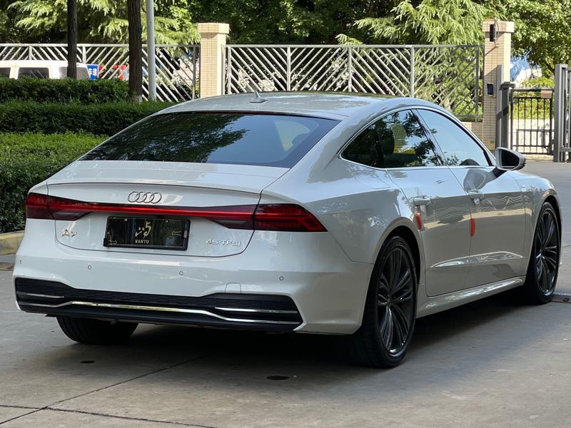 Audi A7, 2023 — фото 6 из 10