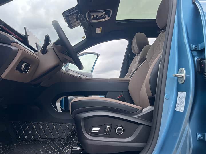 Chery Tiggo 8 Plus C-DM, 2024 — фото 4 из 9