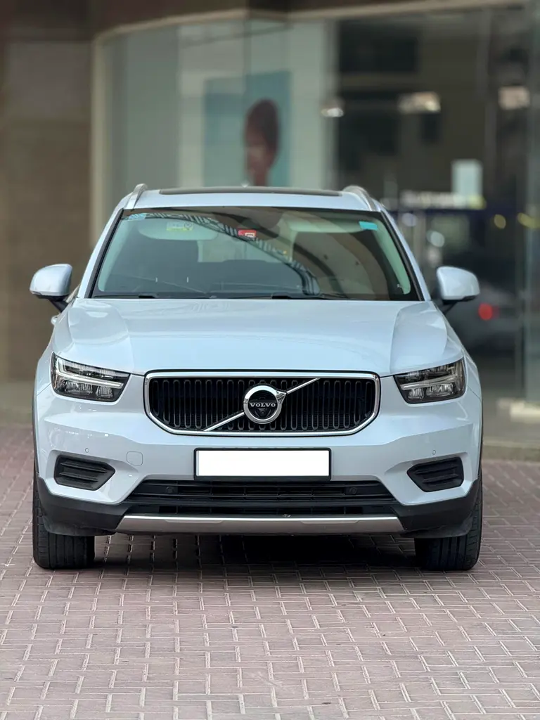 Volvo XC40, 2022 — фото 2 из 10