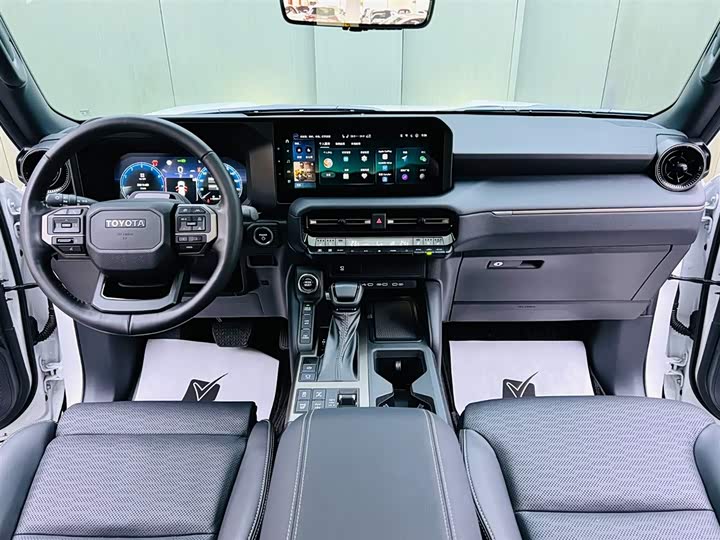 Toyota Prado, 2024 — фото 9 из 9