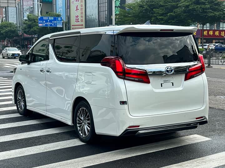 Toyota Alphard, 2021 — фото 3 из 9