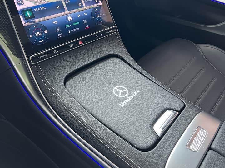 Mercedes-Benz C-Class, 2023 — фото 5 из 9