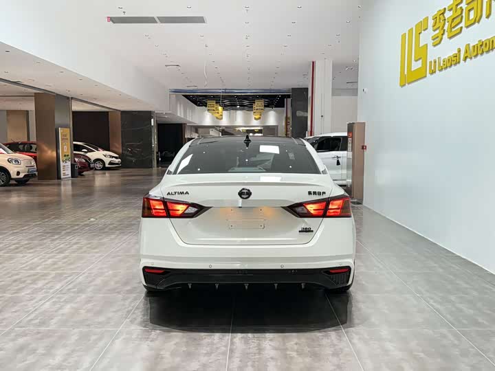 Nissan Teana, 2022 — фото 7 из 9