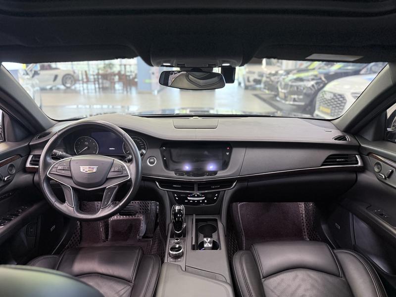 Cadillac CT6, 2022 — фото 10 из 12
