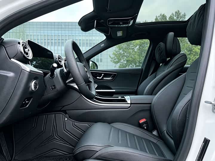 Mercedes-Benz C-Class, 2026 — фото 4 из 9