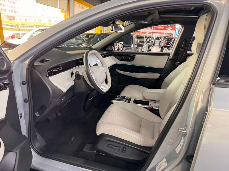 Honda e:NP2, 2025 — фото 8 из 12
