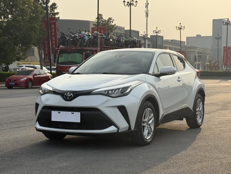 Toyota C-HR, 2022 — купить в Иванове под ключ