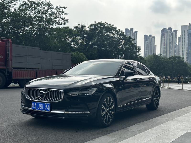 Volvo S90, 2025 — купить в Тамбове под ключ