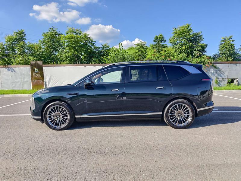 GAC Hyptec HL, 2025 — фото 4 из 12