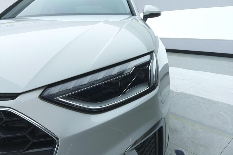 Audi A4L, 2021 — фото 4 из 12
