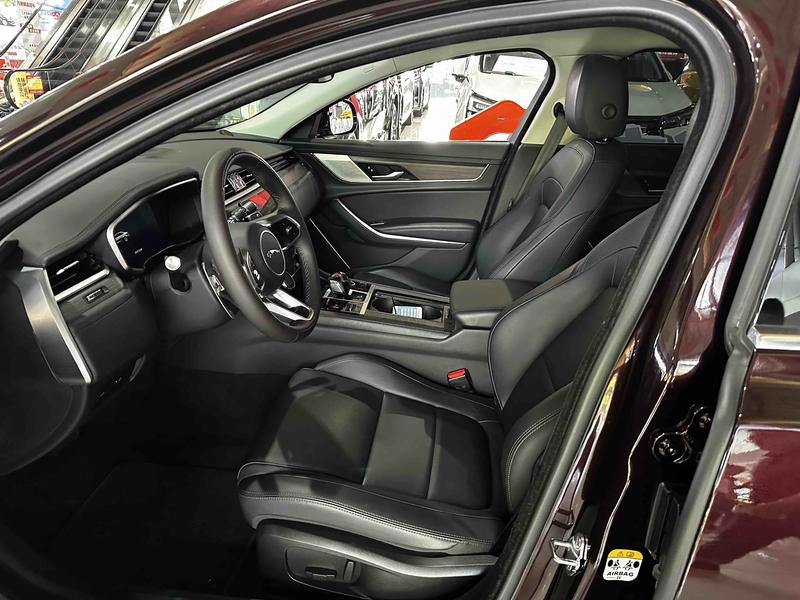 Jaguar XF L, 2021 — фото 11 из 12