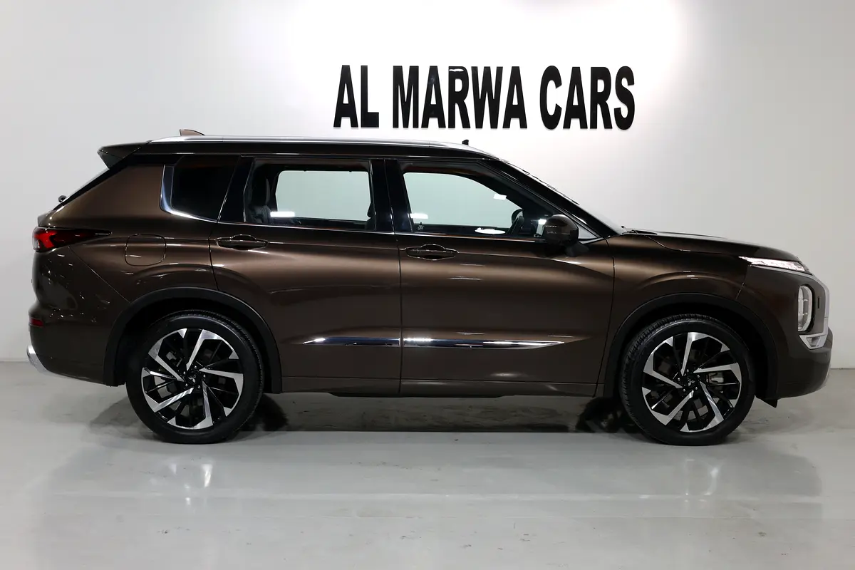 Mitsubishi Outlander, 2024 — фото 7 из 10