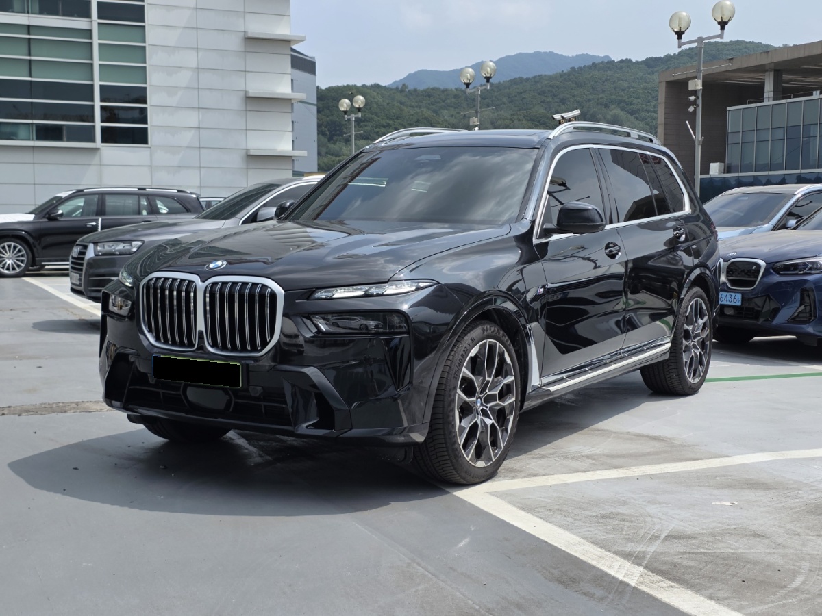 BMW X7, 2025 — купить в Ярославле под ключ