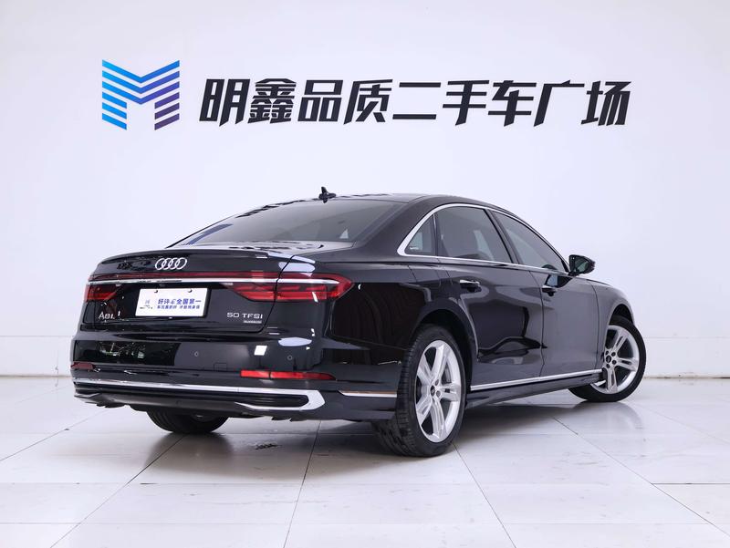 Audi A8, 2023 — фото 3 из 12