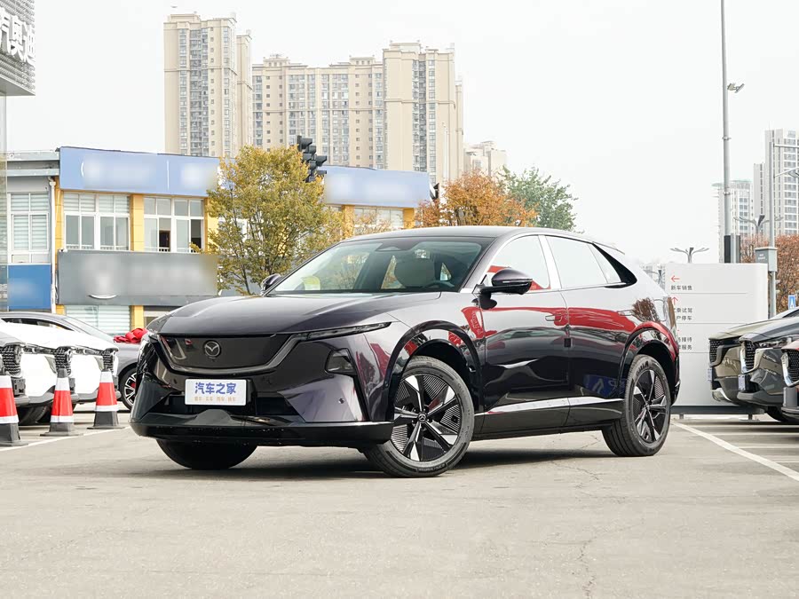 Mazda EZ-60, 2026 — купить в Казани под ключ