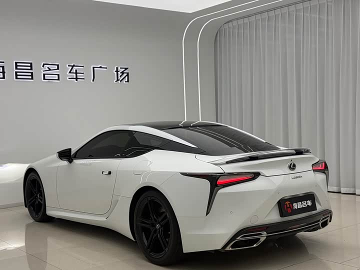 Lexus LC, 2023 — фото 7 из 9