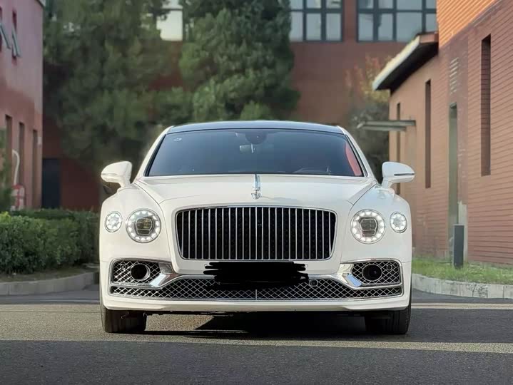 Bentley Flying Spur Hybrid, 2022 — купить в Калуге под ключ
