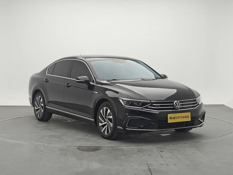 Volkswagen Magotan GTE Hybrid, 2023 — фото 3 из 12