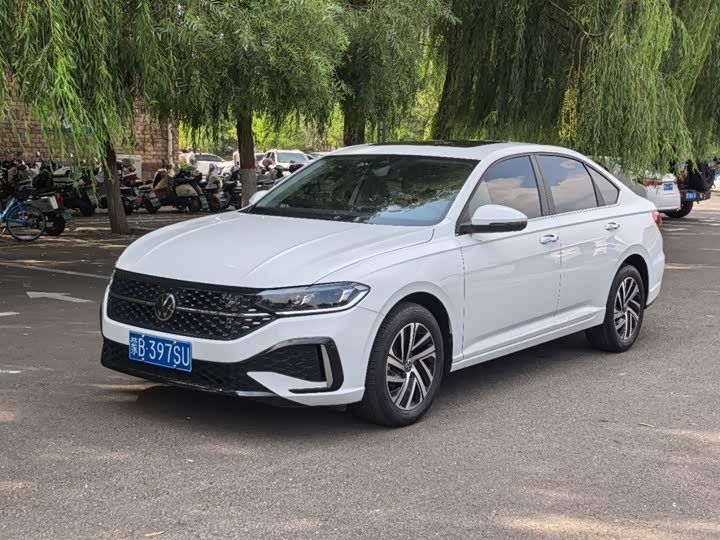 Volkswagen Lavida, 2023 — купить в Кирове под ключ