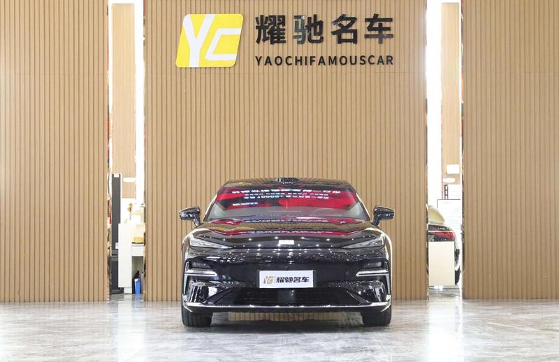 Geely Galaxy Starshine 8 EM-i, 2025 — фото 2 из 9