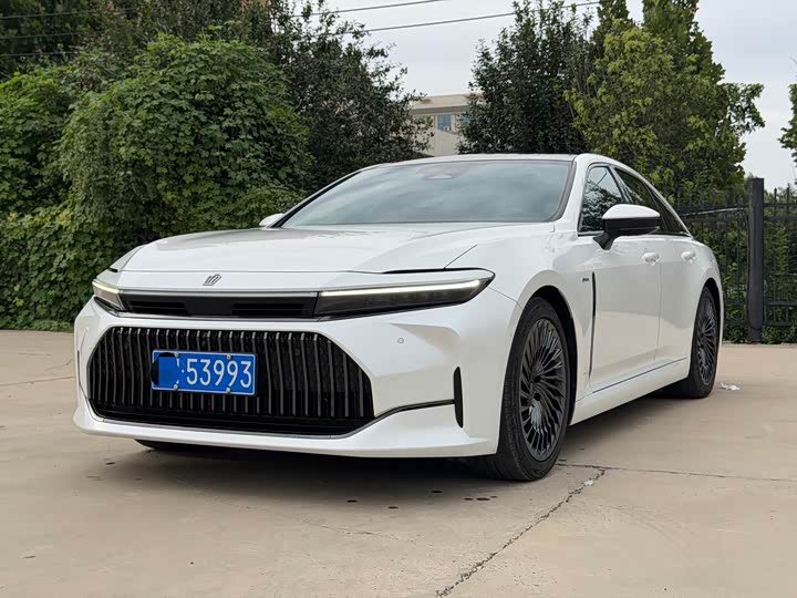 Toyota Crown Sedan, 2025 — купить в Санкт-Петербурге под ключ